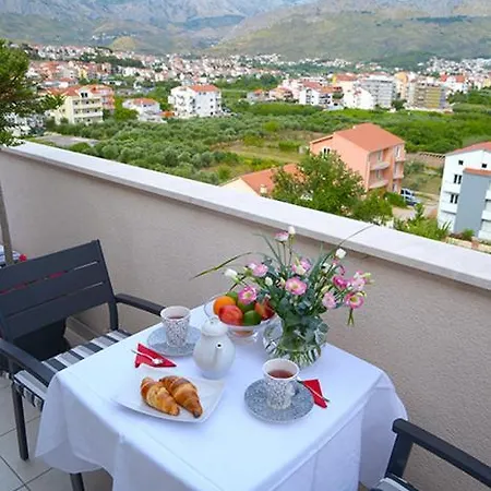 Margarita Πανσιόν